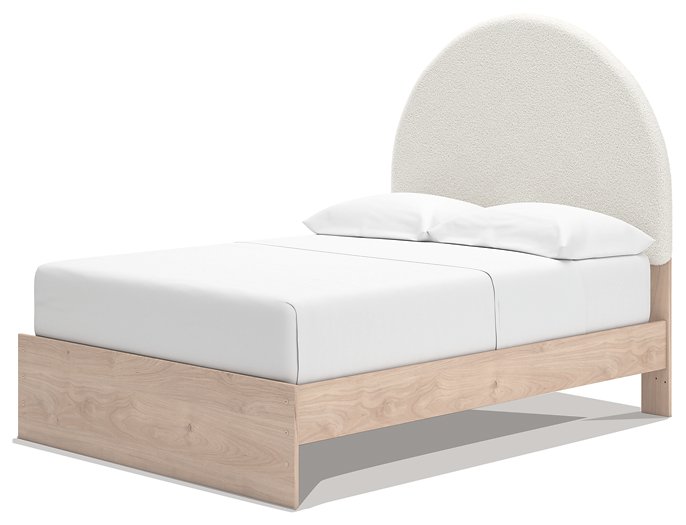 Arloster Upholstered Bed